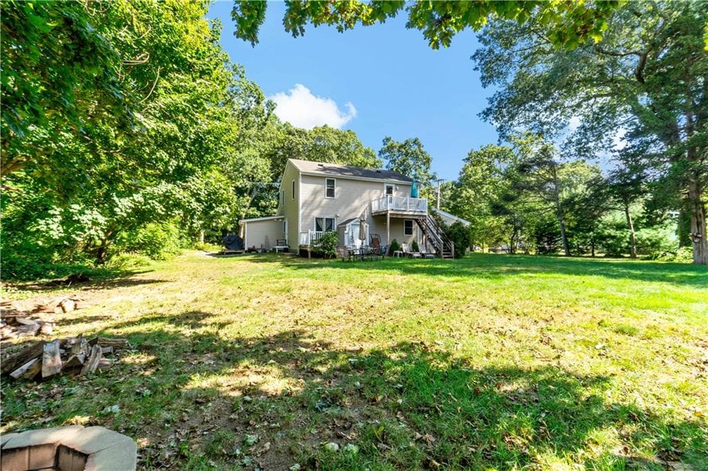 44 MAXWELL Drive - Photo 2