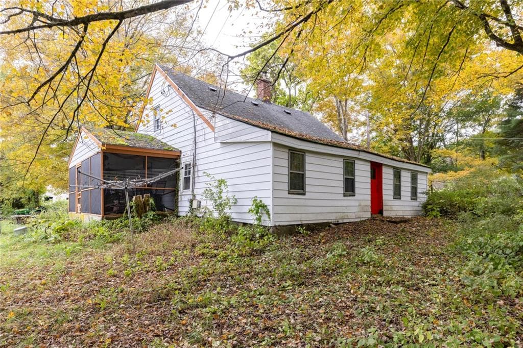 2552 Ten Rod Road - Photo 5