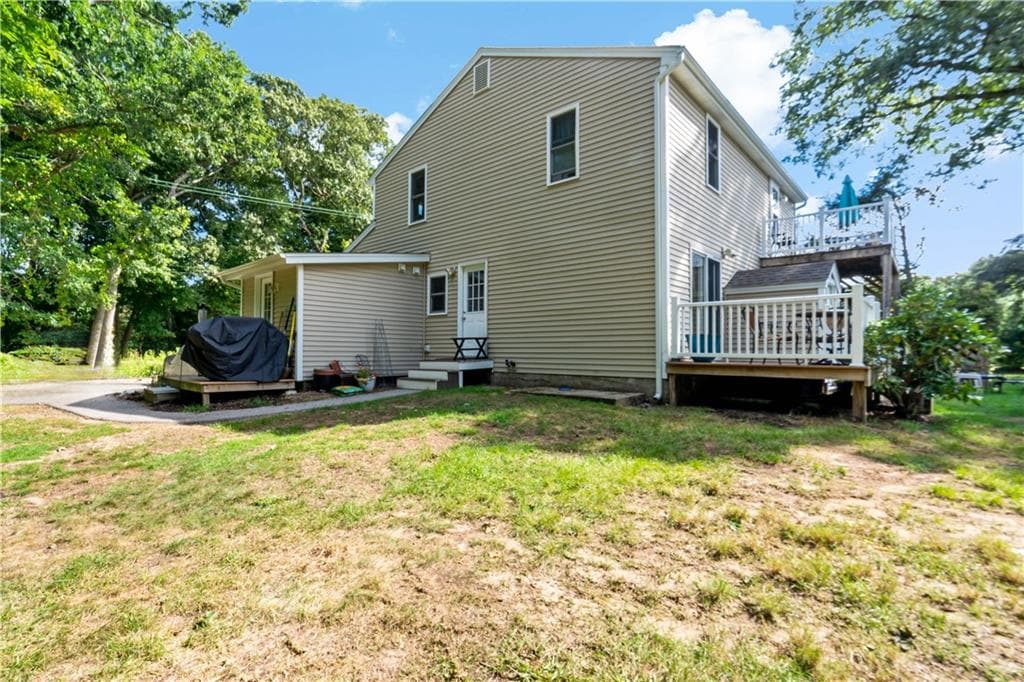 44 MAXWELL Drive - Photo 3
