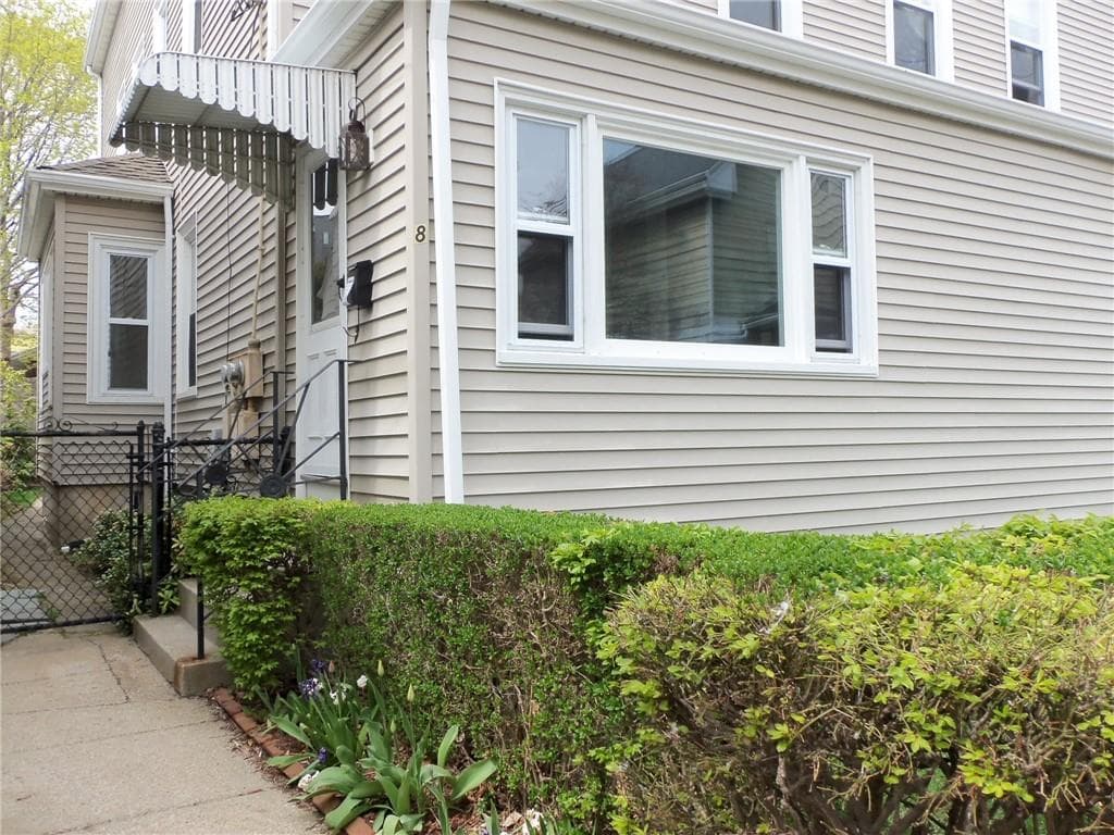 8 Wesley Street - Photo 3