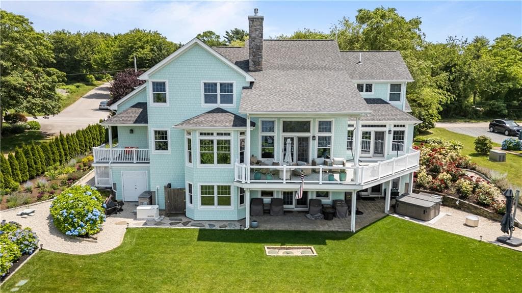 121 Seaside Drive
