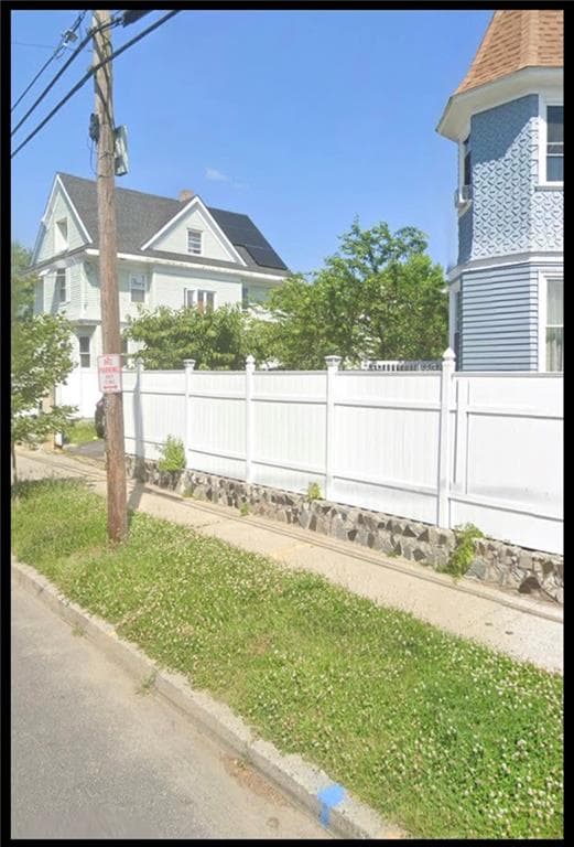 225 Massachusetts Avenue - Photo 3