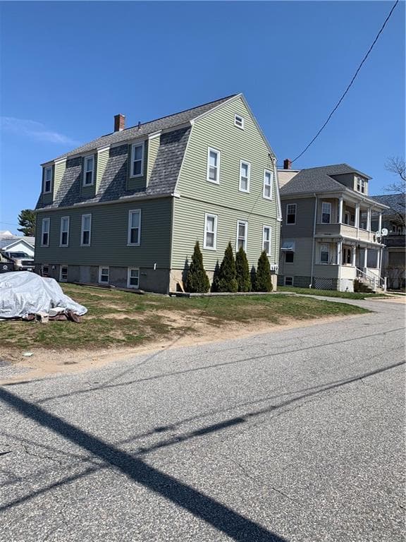 324 Fort Street