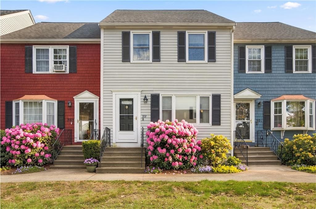 1175 Diamond Hill Road #302