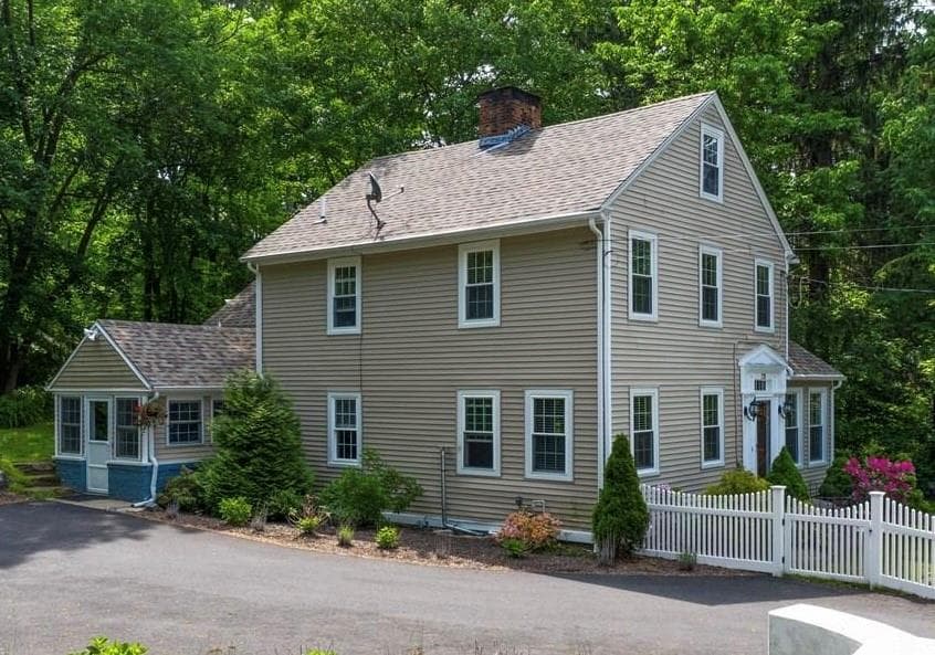 295 Main Street - Photo 4