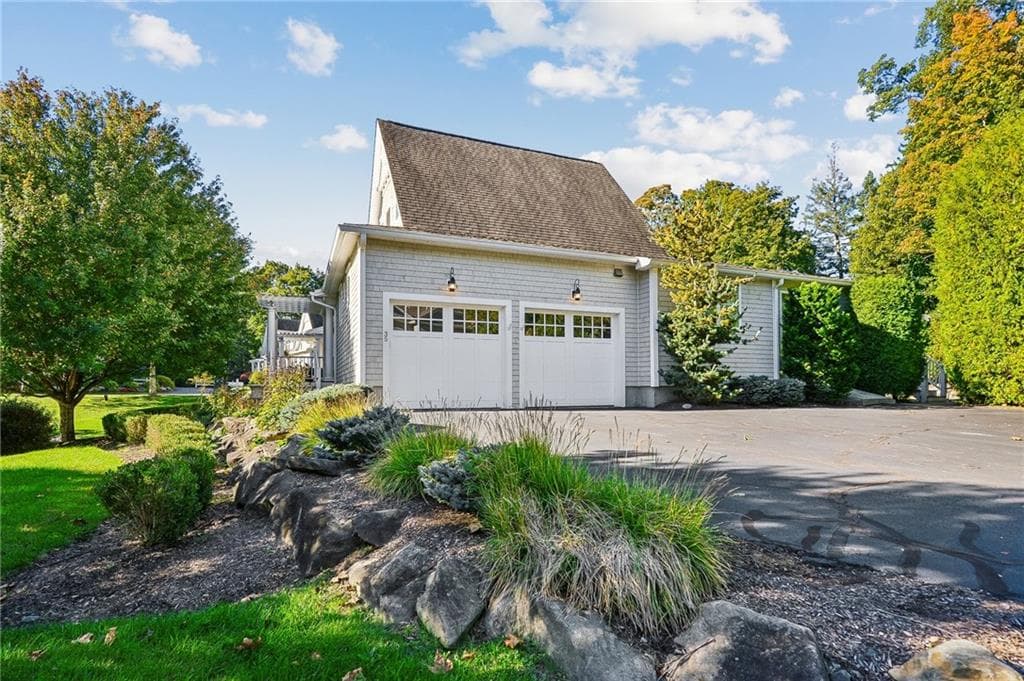 35 West Cove Drive #35 - Photo 3