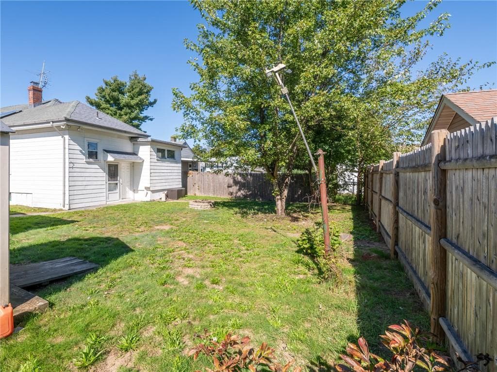 444 Harrington Avenue - Photo 4