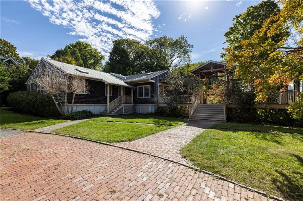 159 Longfellow Road - Photo 1