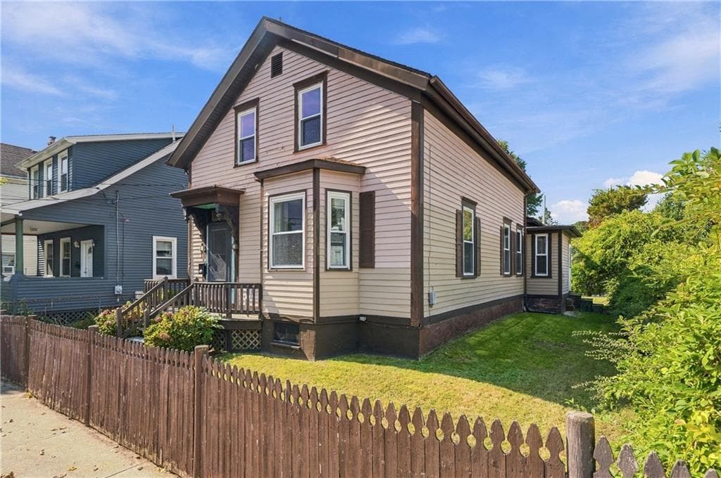 174 Lowell Avenue - Photo 3