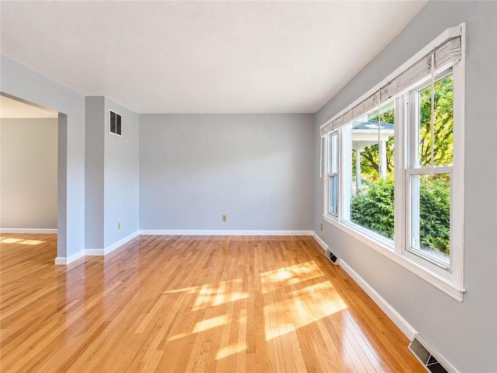 10 Bateman Avenue #C3 - Photo 4