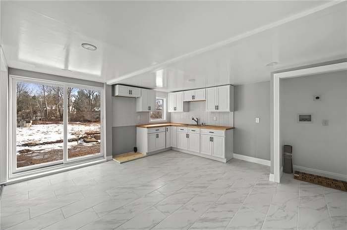49 laurel Street - Photo 4