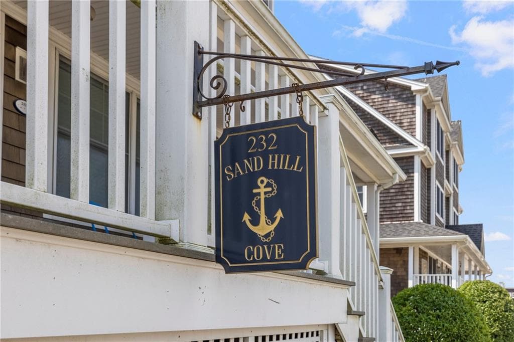 232 Sand Hill Cove Road #D - Photo 5