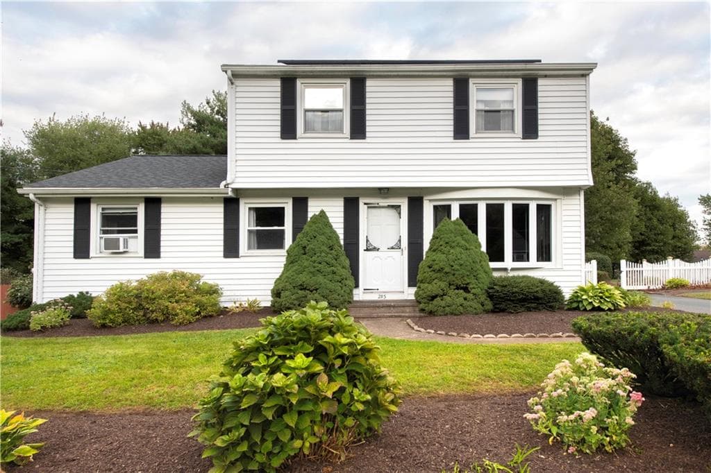 283 Harriet Lane - Photo 2