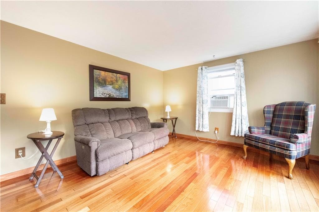 283 Harriet Lane - Photo 4