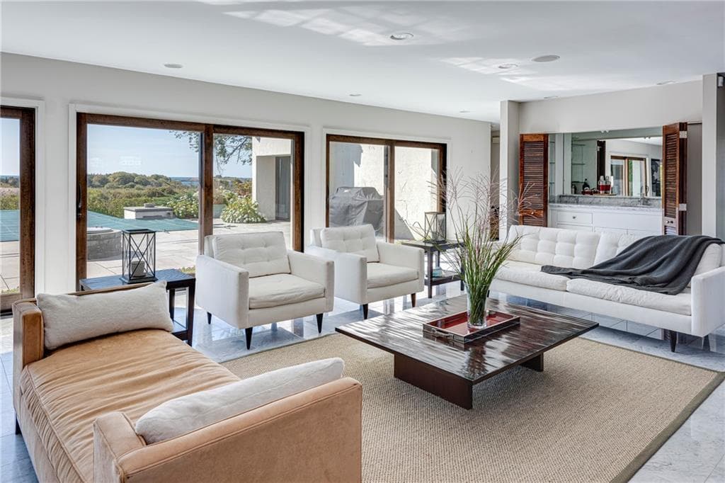 111 Ocean Avenue - Photo 3