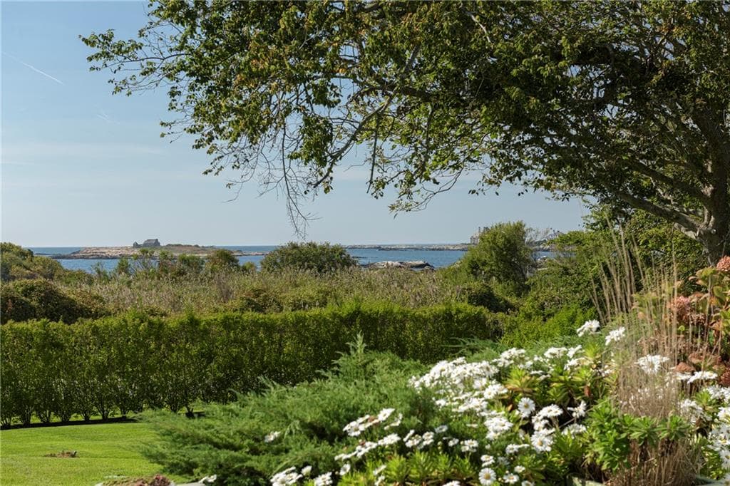 111 Ocean Avenue - Photo 5