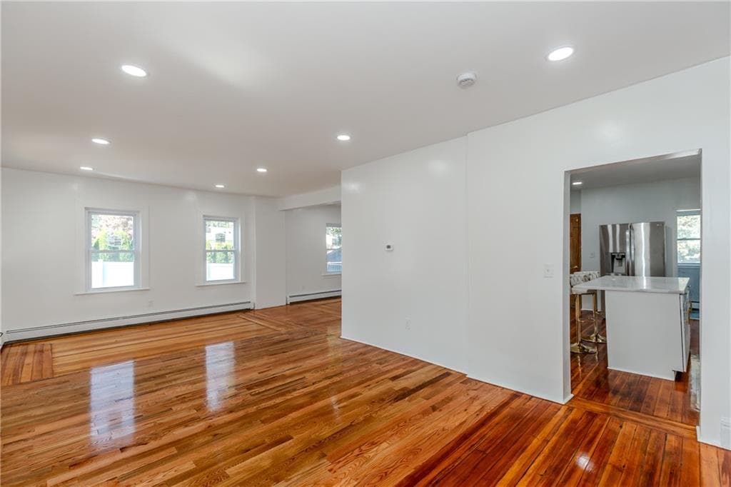 19 River Avenue - Photo 4