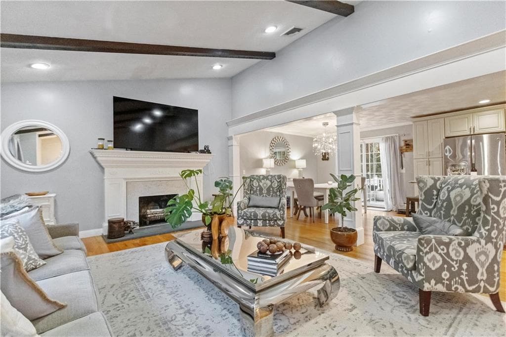 22 Gilbert Stuart Drive - Photo 3