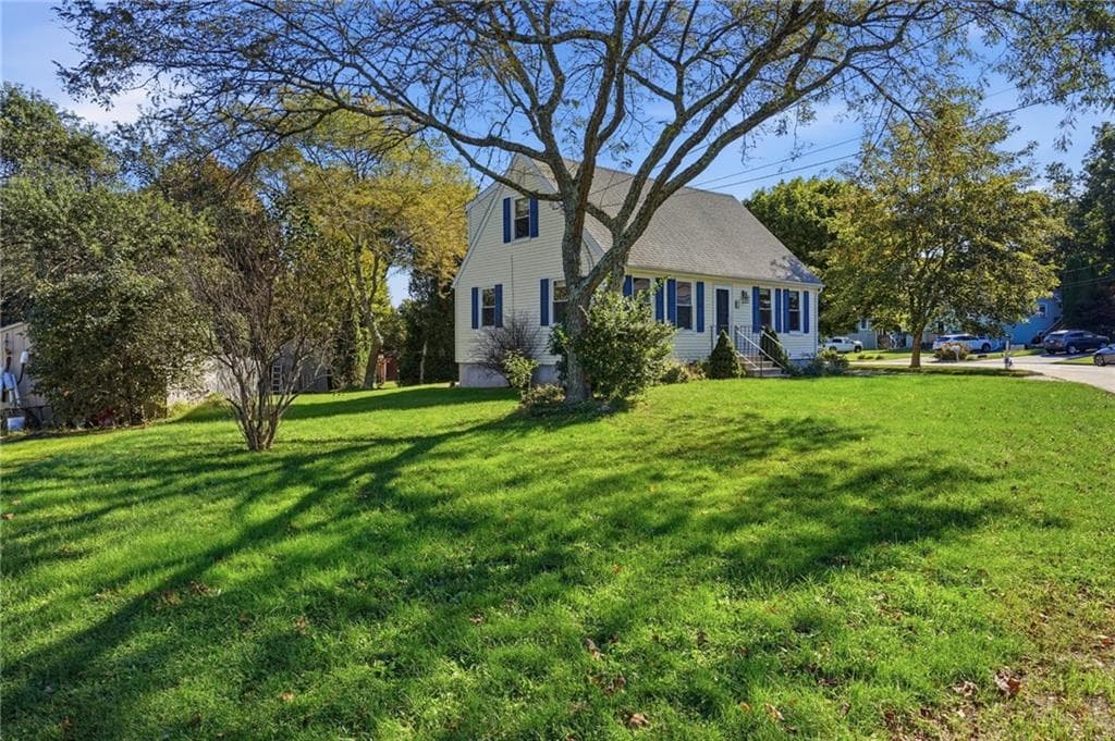 2 Surrey Drive - Photo 2