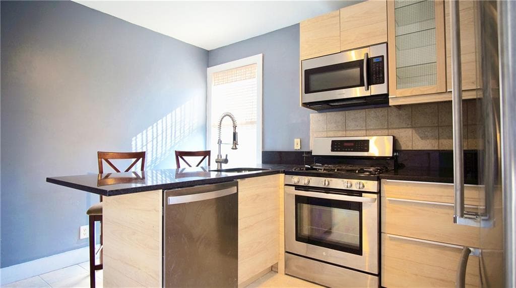 143 Sutton Street - Photo 2