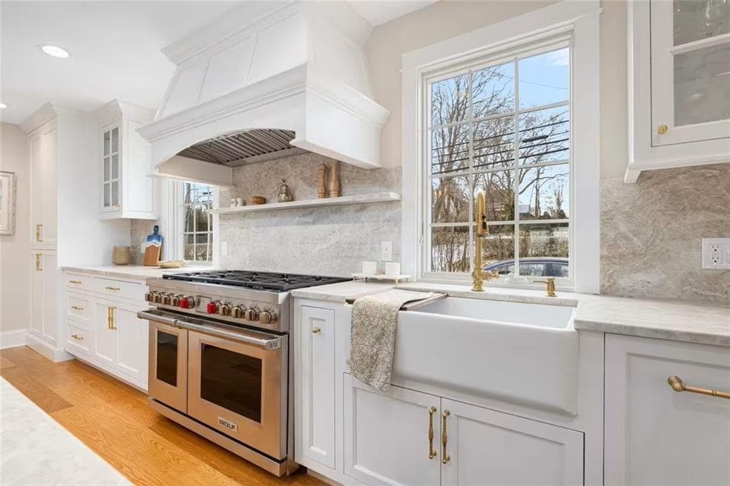 124 Memorial Boulevard - Photo 4