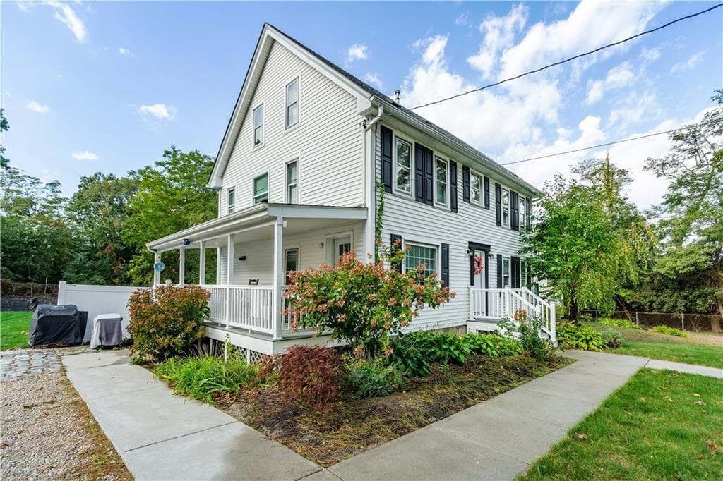 925 Cedar Swamp Road - Photo 3