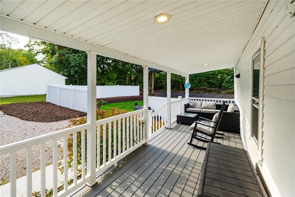 925 Cedar Swamp Road - Photo 4
