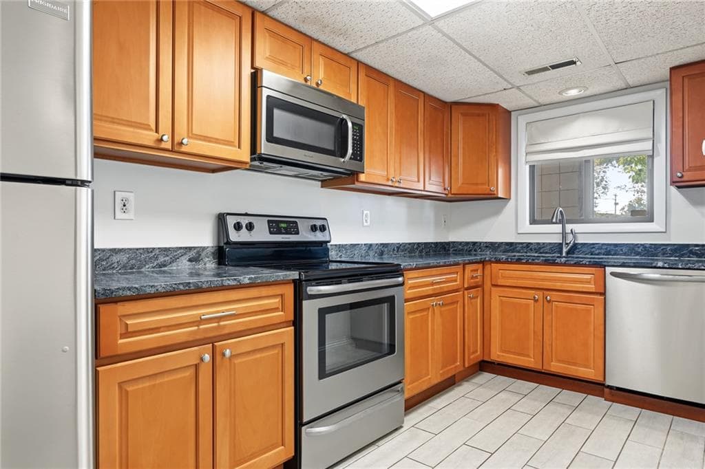 650 East Greenwich Avenue #2-111 - Photo 2
