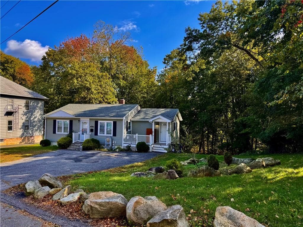40 Riverdale Avenue - Photo 2