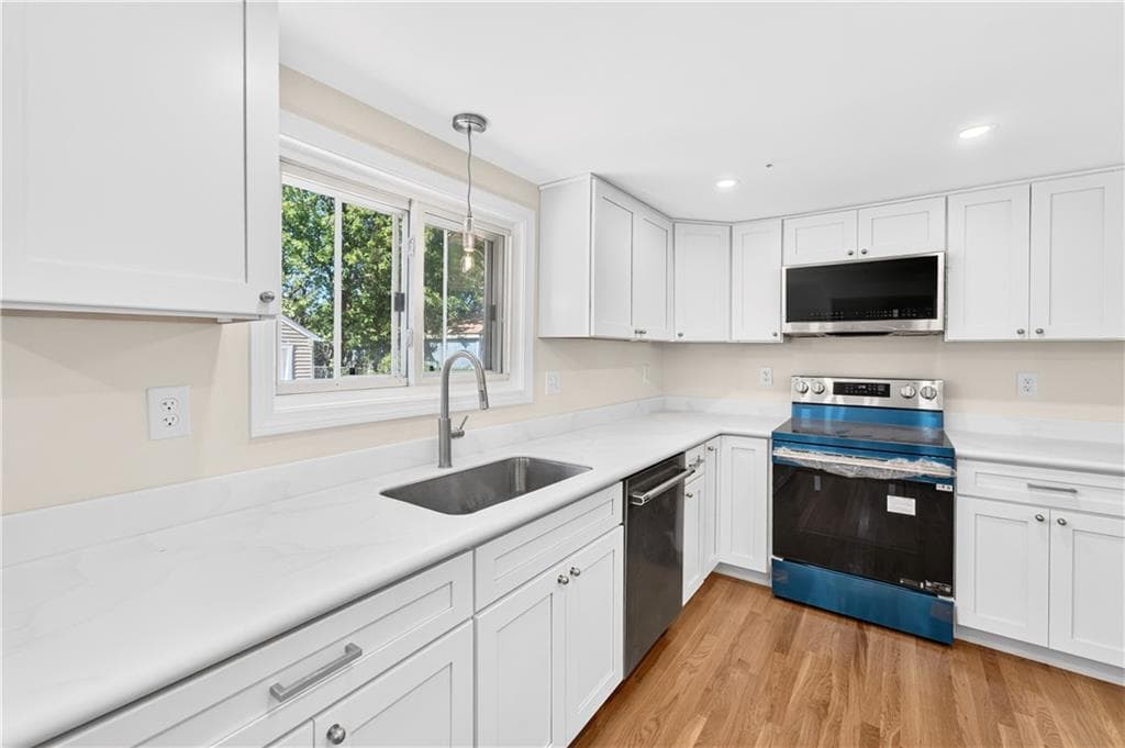 291 Groveland Avenue - Photo 2