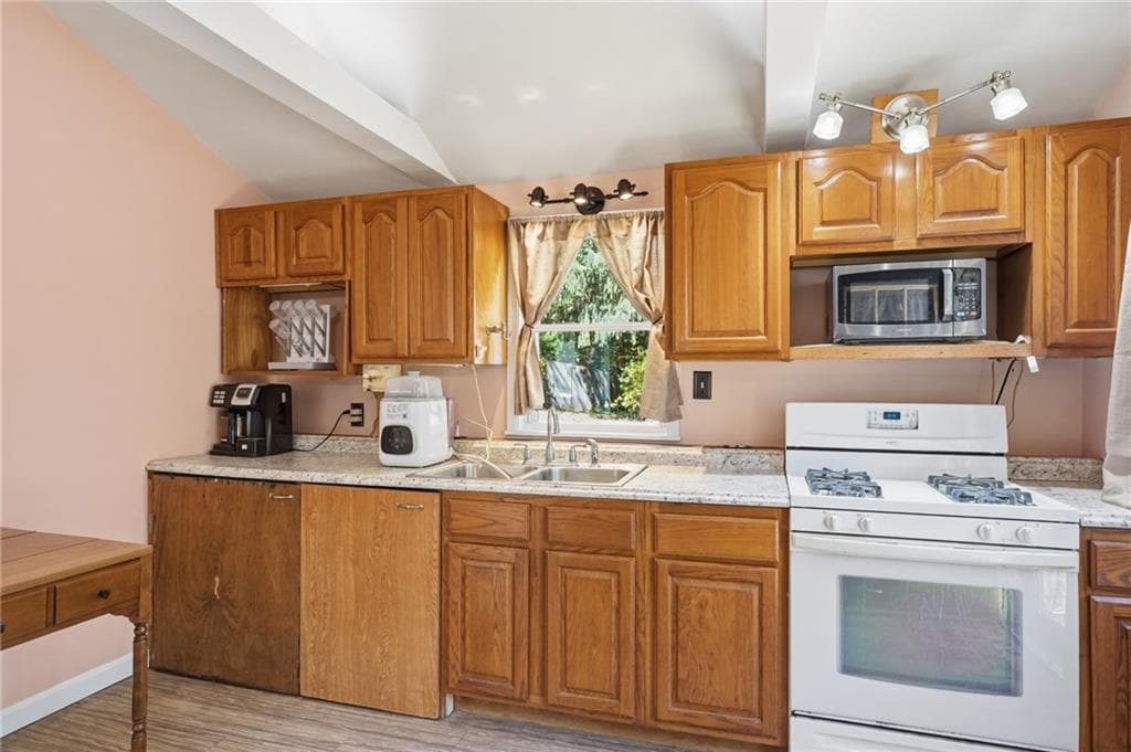 594 Victory Highway - Photo 5