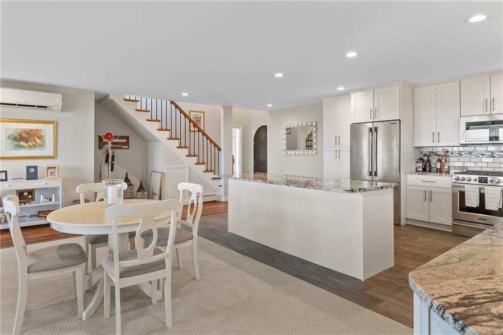556 Shore Road - Photo 5