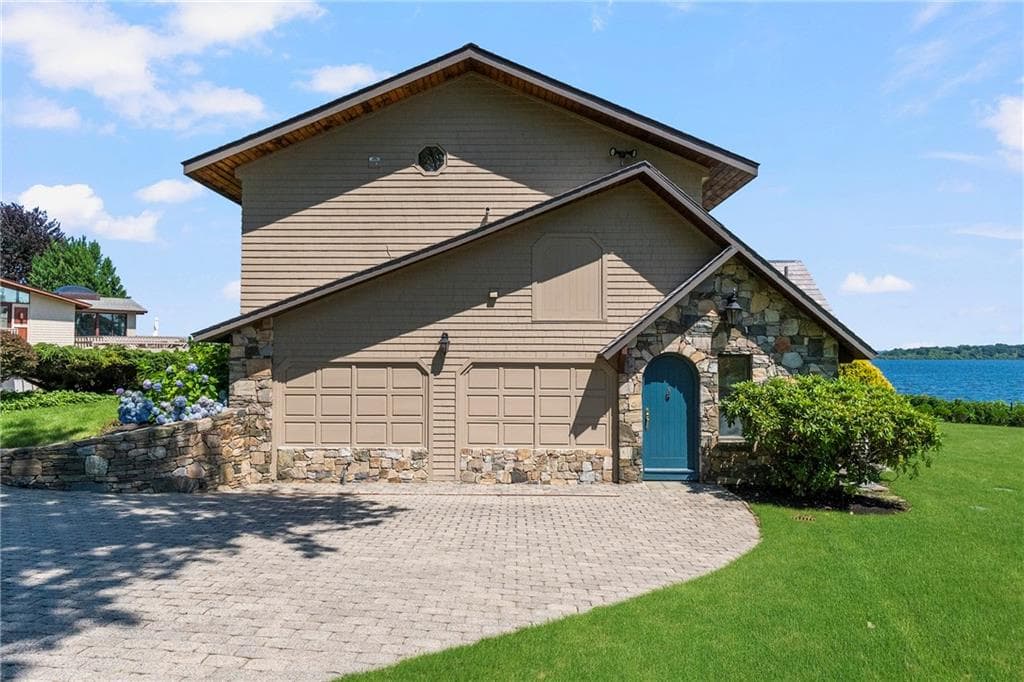 556 Shore Road - Photo 4