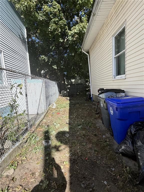 287 Sayles Street - Photo 3