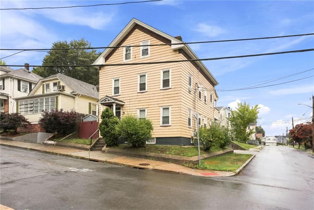 884 RIVER Avenue #2