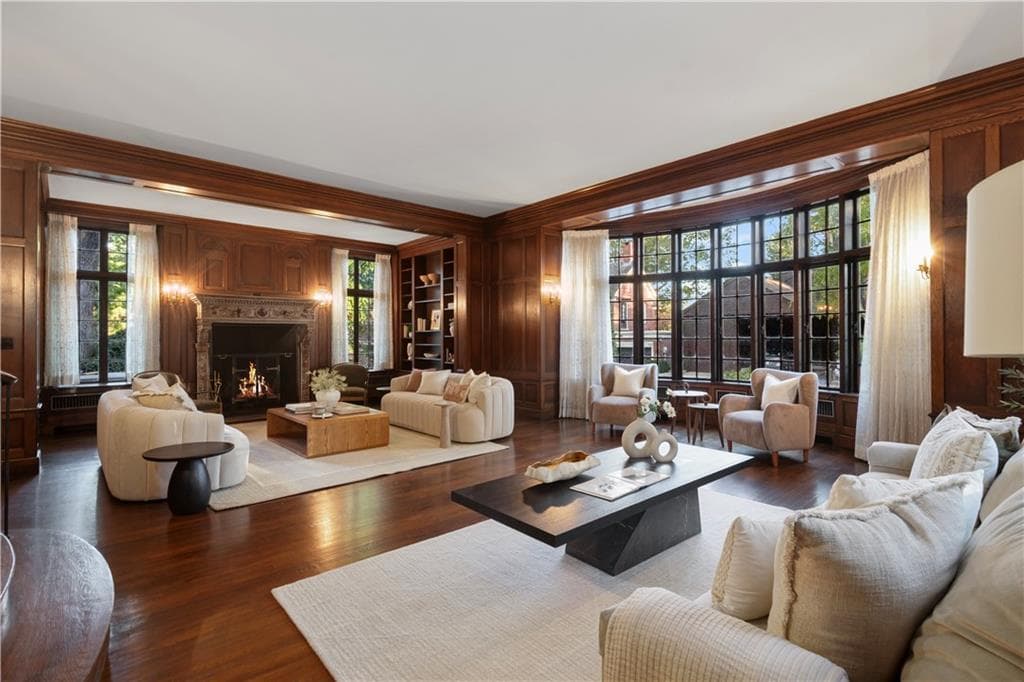 330 Freeman Parkway - Photo 4