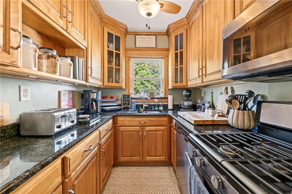 140 Hamilton Street - Photo 2