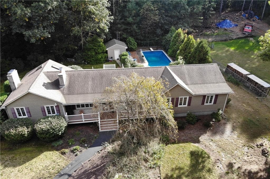 42 Pine Tree Lane - Photo 4