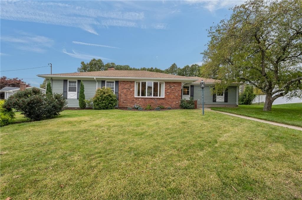 22 Oakhurst Drive