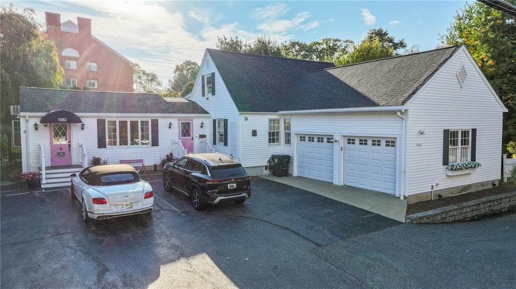 1682 Douglas Avenue - Photo 5