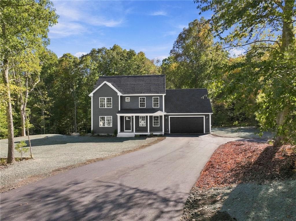 18 Elaine Drive - Photo 3