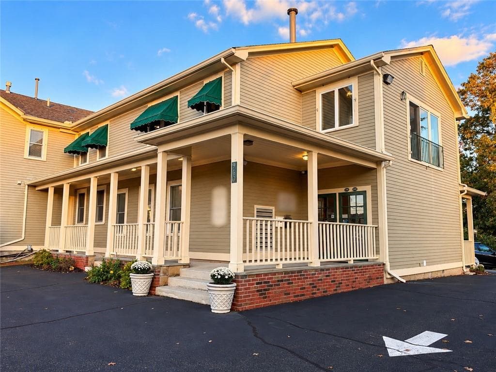 936 Reservoir Avenue - Photo 3