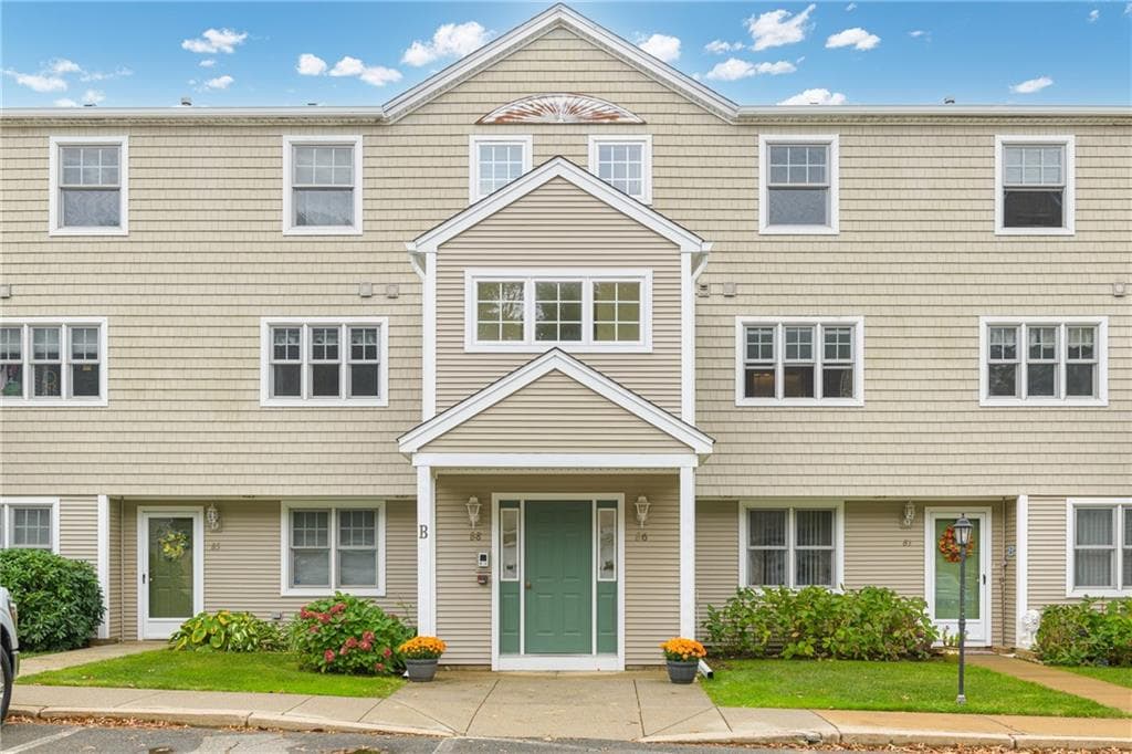 6 Bristol Woods Drive
