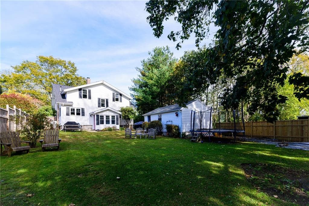 102 Austin Street - Photo 4