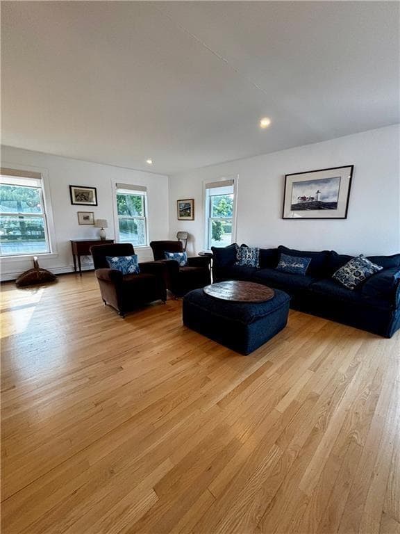 433 Wolcott Avenue - Photo 5