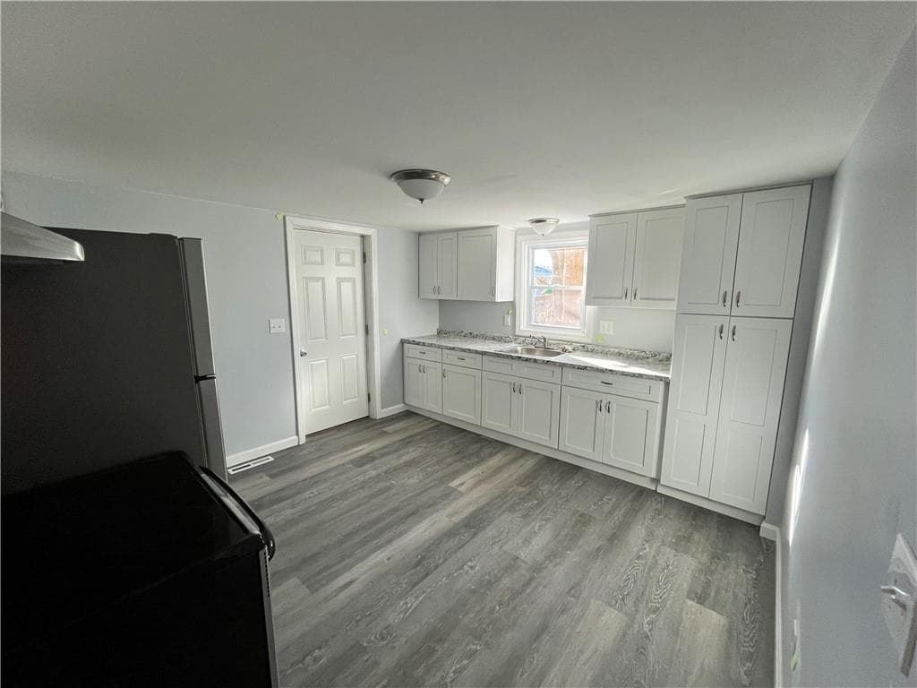 22 Agnes Street #1 - Photo 3