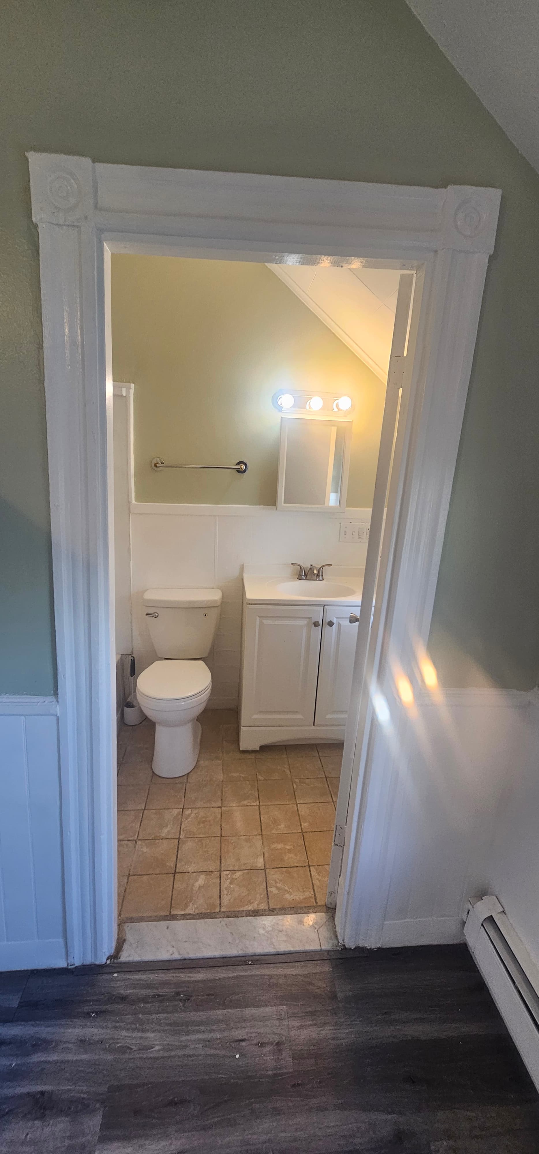 844 Lonsdale Ave #3 - Photo 2