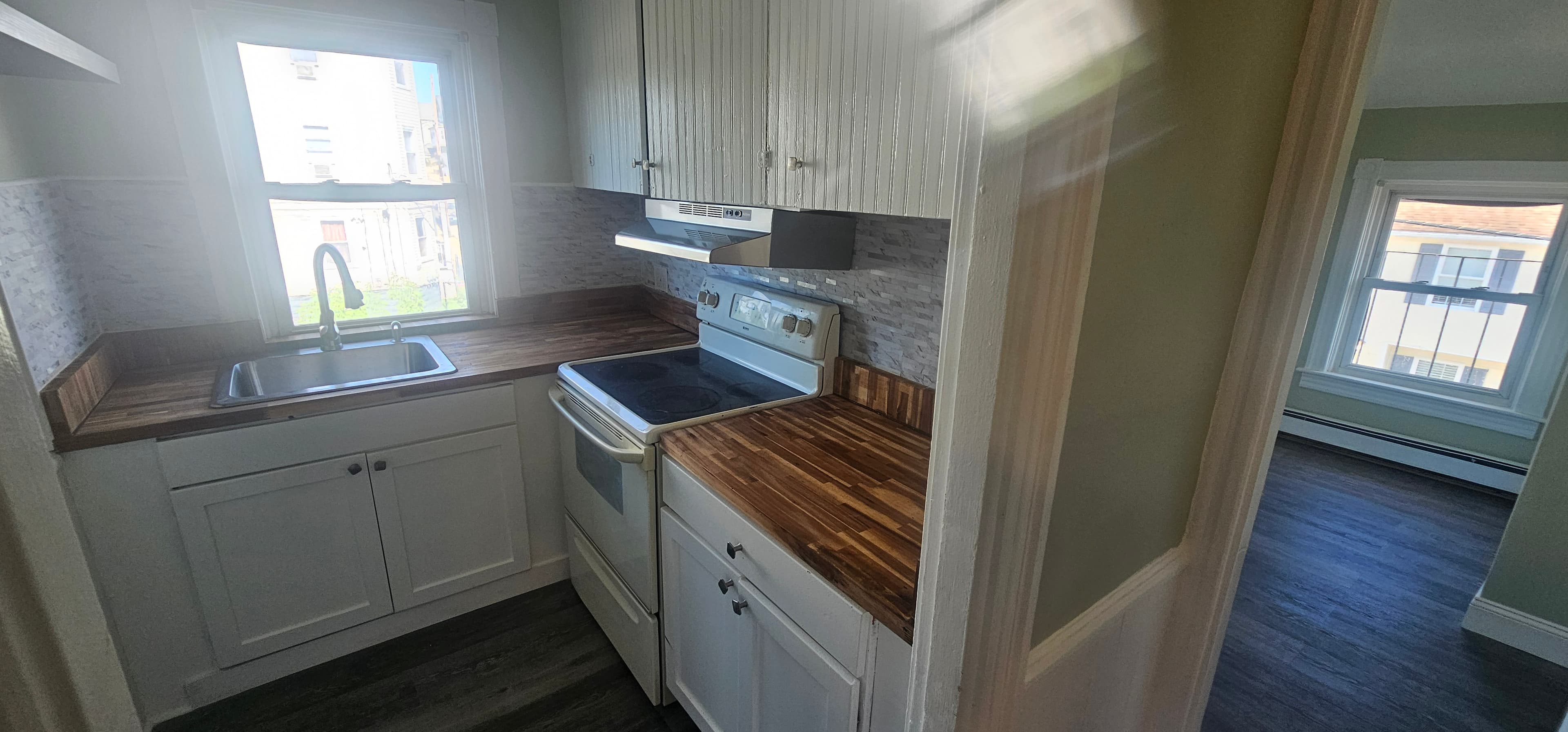 844 Lonsdale Ave #3 - Photo 5