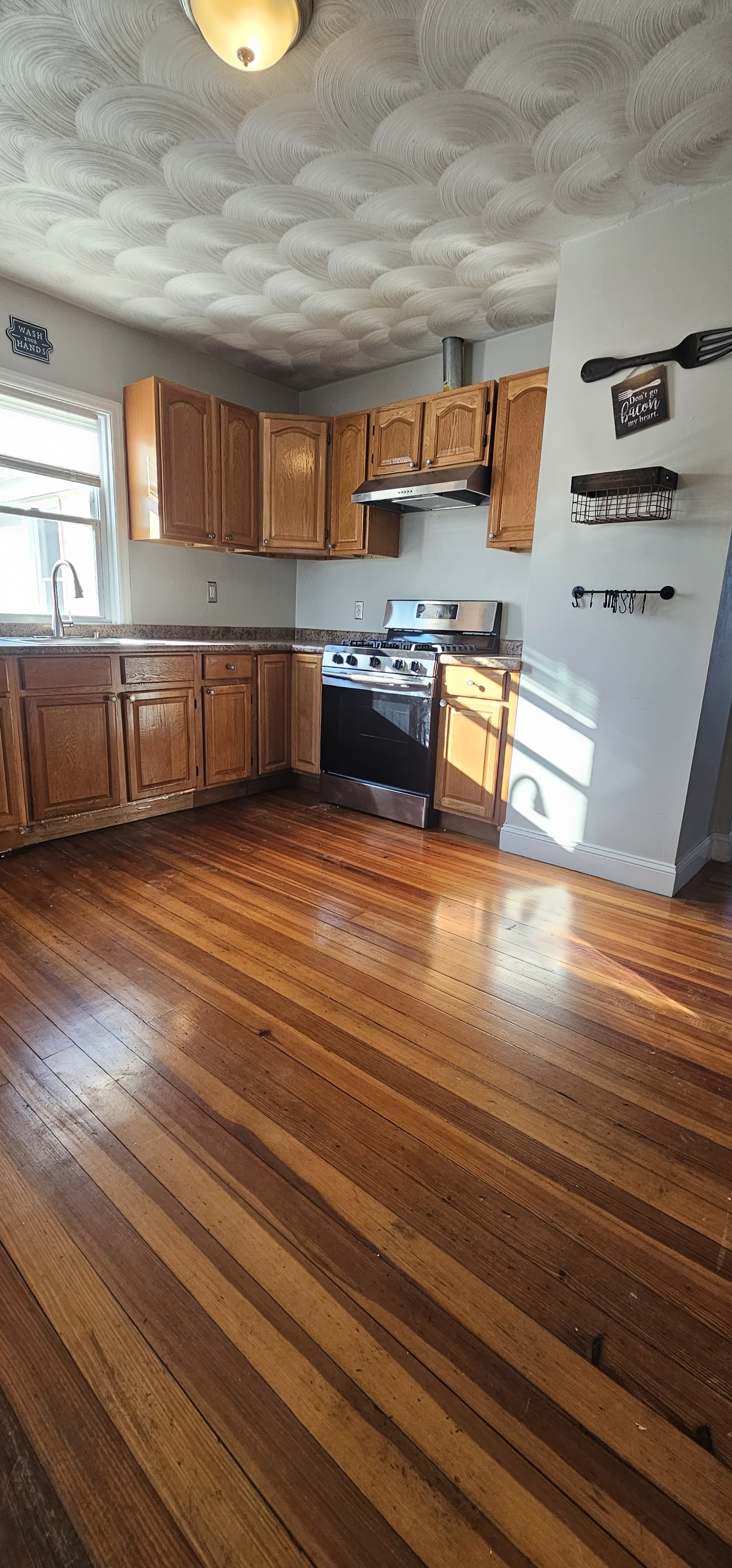 358 Weeden Street #3 - Photo 2