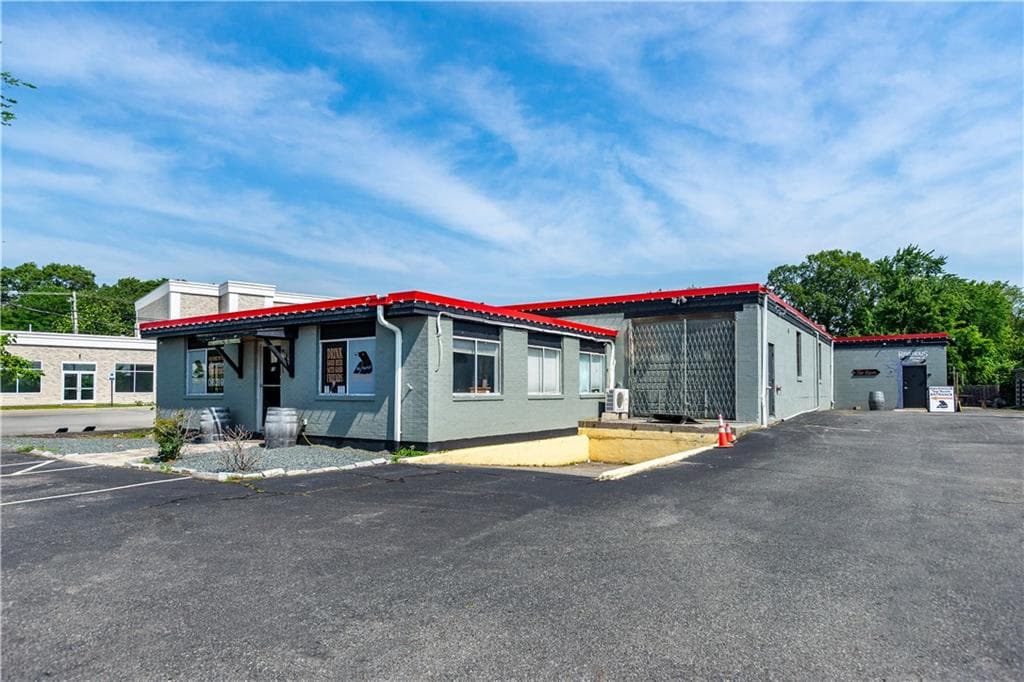 10 Industrial Road - Photo 2